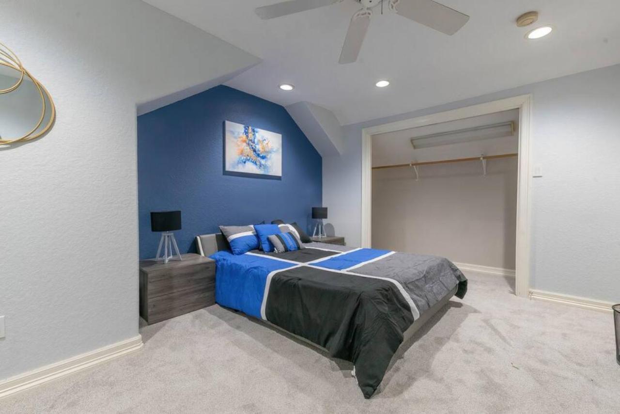 Huge 6 Bedroom With Pool, Spa, 85 Inch Tv, Game Room ヒューストン エクステリア 写真